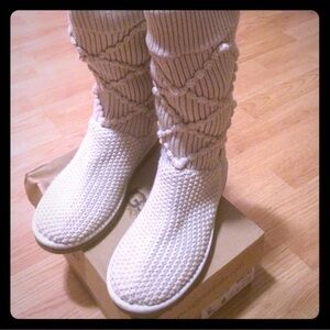 UGG Classic Argyle Knit Boots in Cream